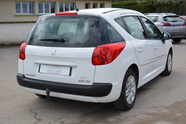 PEUGEOT 207 SW 1.4 75 CV 5 PORTES  / CROCHET D'ATTELAGE  4