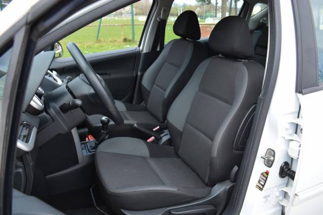 PEUGEOT 207 SW 1.4 75 CV 5 PORTES  / CROCHET D'ATTELAGE  11