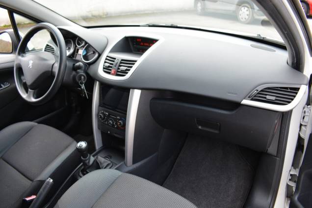 PEUGEOT 207 SW 1.4 75 CV 5 PORTES  / CROCHET D'ATTELAGE  17