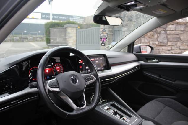 VOLKSWAGEN GOLF 8 LIFE 1ST 2.0 TDI 150 CV DSG7  8