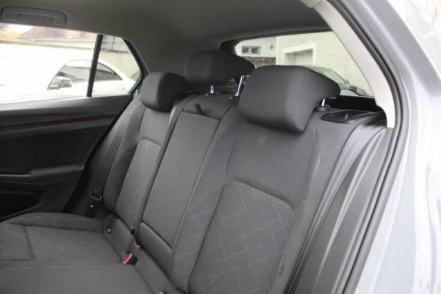 VOLKSWAGEN GOLF 8 LIFE 1ST 2.0 TDI 150 CV DSG7  12