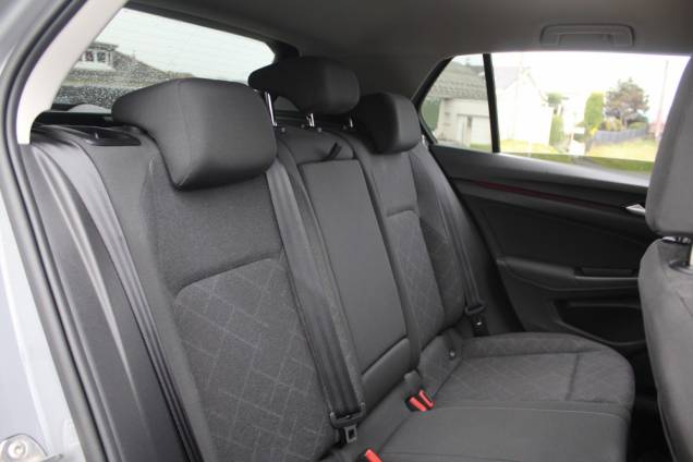 VOLKSWAGEN GOLF 8 LIFE 1ST 2.0 TDI 150 CV DSG7  13