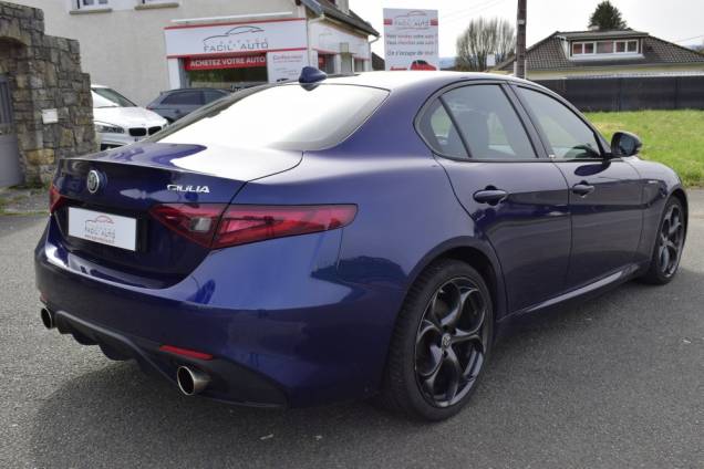 ALFA ROMEO GIULIA VELOCE 280 CV AT8 Q4 3