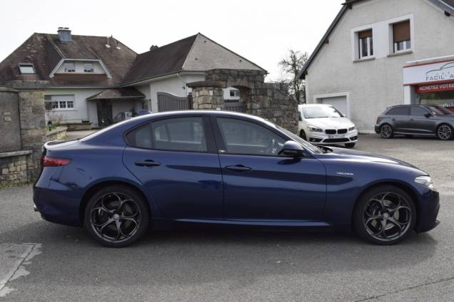 ALFA ROMEO GIULIA VELOCE 280 CV AT8 Q4 5
