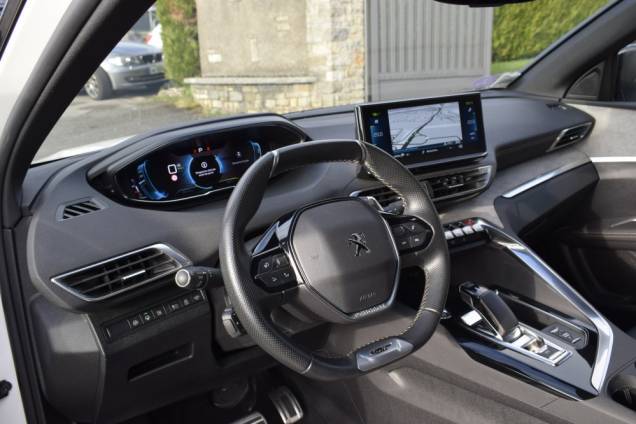 PEUGEOT 3008 GT PHEV 225 CV EAT8 11