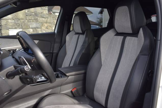 PEUGEOT 3008 GT PHEV 225 CV EAT8 12