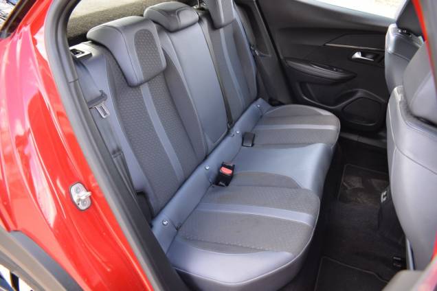 PEUGEOT 2008 ALLURE 1.5 HDI 102 CV / 96800 KMS 18