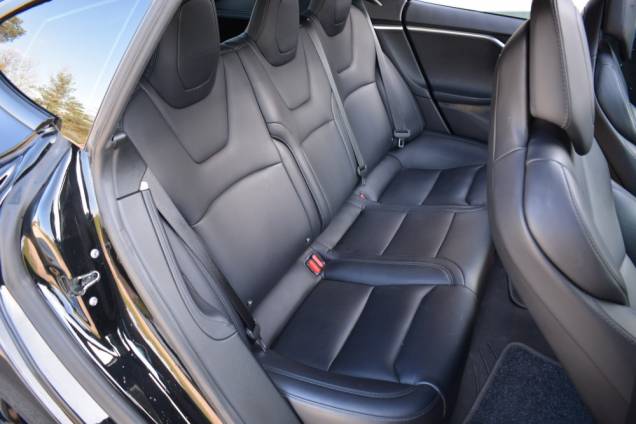 TESLA MODEL S P100 D 800 CV  LUDICROUS + / TVA RECUPERABLE / TOIT OUVRANT PANORAMIQUE 17