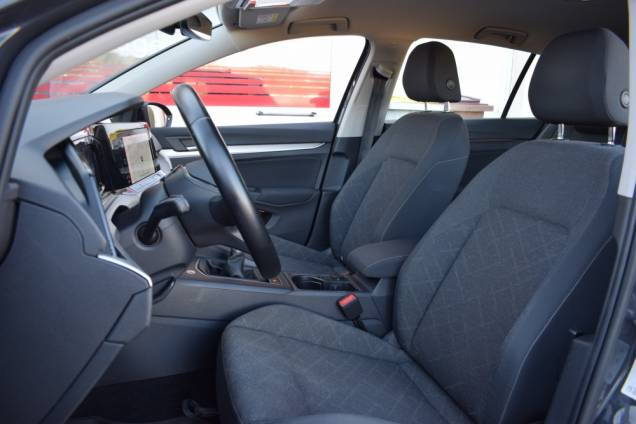 VOLKSWAGEN GOLF LIFE 1ST 1.5 TSI 130 CV BV6 / 67 000 KM 12