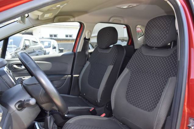RENAULT CAPTUR INTENS DCI 110 CV BVM  10