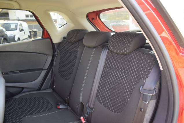 RENAULT CAPTUR INTENS DCI 110 CV BVM  11