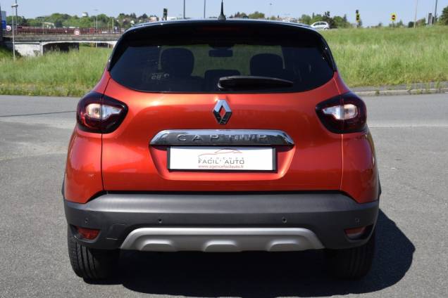 RENAULT CAPTUR INTENS DCI 110 CV BVM  8