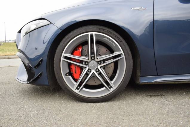 MERCEDES A45 S AMG 421 CV 4MATIC+  7