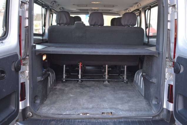 RENAULT TRAFIC COMBI L2 ZEN 1.6 DCI 125 CV / 74850 KMS / 1ere MAIN / SUIVI COMPLET RENAULT / 9 PLACES 15