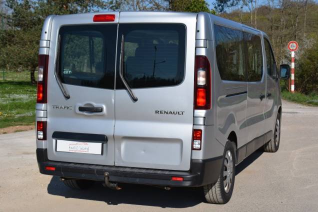 RENAULT TRAFIC COMBI L2 ZEN 1.6 DCI 125 CV / 74850 KMS / 1ere MAIN / SUIVI COMPLET RENAULT / 9 PLACES 3