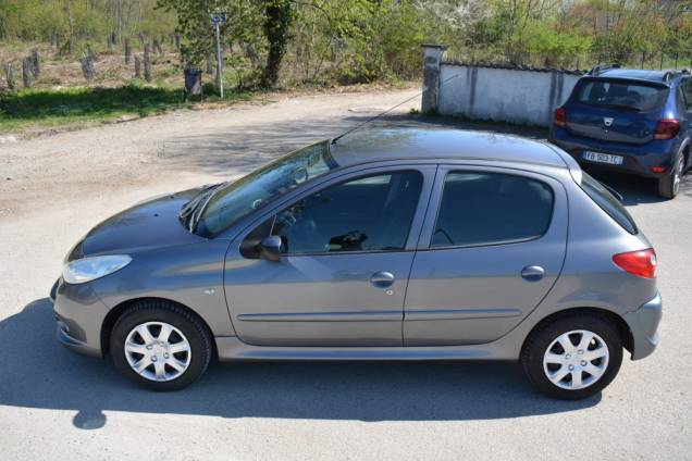 PEUGEOT 206+ 1.1 TRENDY 5 PORTES / 84500 KMS / CLIMATISATION 8