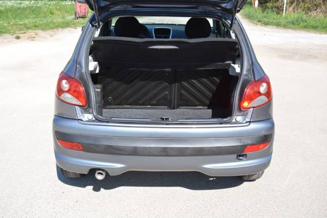 PEUGEOT 206+ 1.1 TRENDY 5 PORTES / 84500 KMS / CLIMATISATION 18