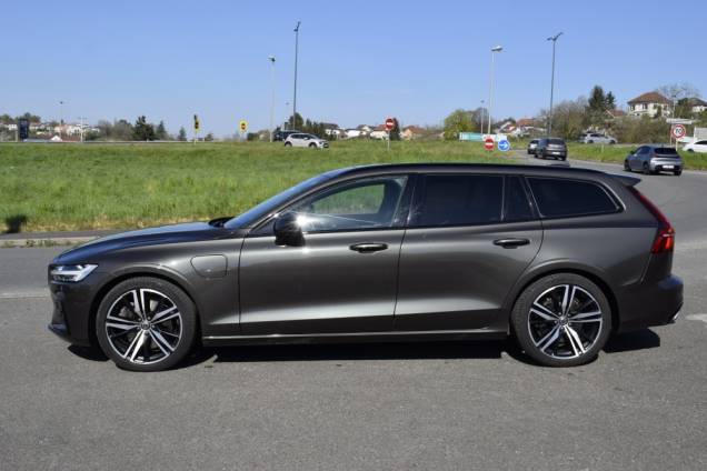 VOLVO V60 R-DESIGN T6 398 CV AWD GEARTRONIC 2