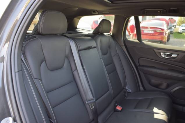 VOLVO V60 R-DESIGN T6 398 CV AWD GEARTRONIC 15