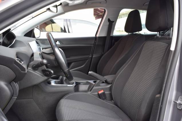 PEUGEOT 308 STYLE 110 CV  9