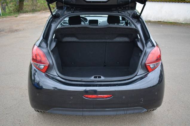PEUGEOT 208 STYLE 1.2 82 CV 5 PORTES / 51900 KMS 18