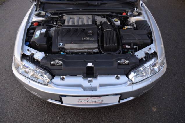 LOT DE DEUX PEUGEOT 406 COUPE V6  8