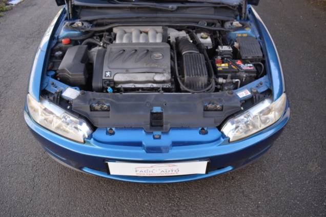 LOT DE DEUX PEUGEOT 406 COUPE V6  9