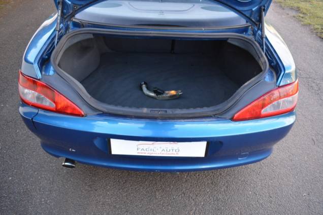 LOT DE DEUX PEUGEOT 406 COUPE V6  10