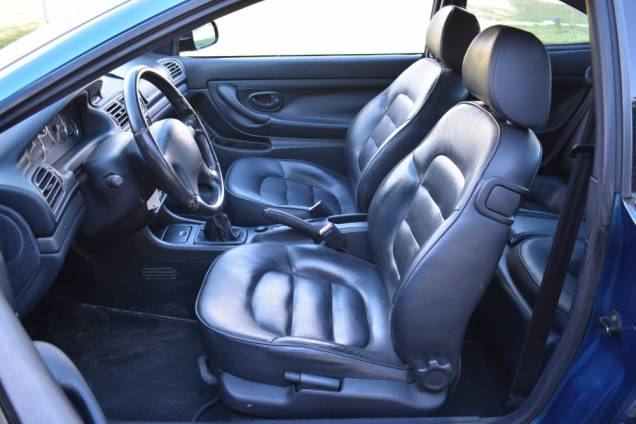 LOT DE DEUX PEUGEOT 406 COUPE V6  12