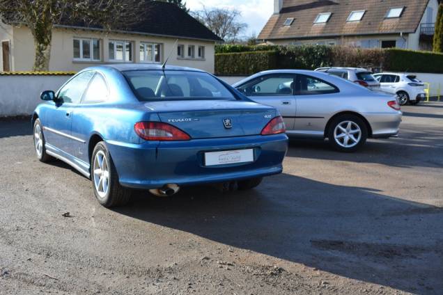 LOT DE DEUX PEUGEOT 406 COUPE V6  2