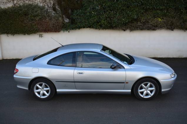 LOT DE DEUX PEUGEOT 406 COUPE V6  18