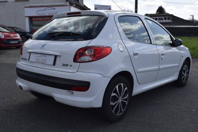 PEUGEOT 206 + 1.4 75CV BVM 5 PORTES CLIM 5