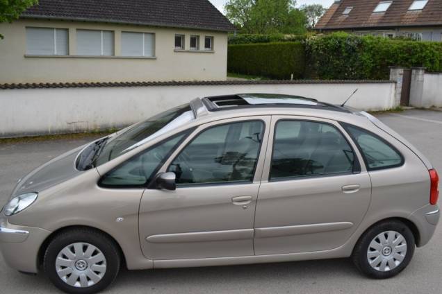 CITROEN XSARA PICASSO 2.0 HDI 90 CV / 1ere MAIN / TOIT OUVRANT PANORAMIQUE 9