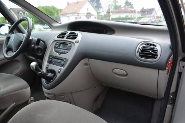 CITROEN XSARA PICASSO 2.0 HDI 90 CV / 1ere MAIN / TOIT OUVRANT PANORAMIQUE 17