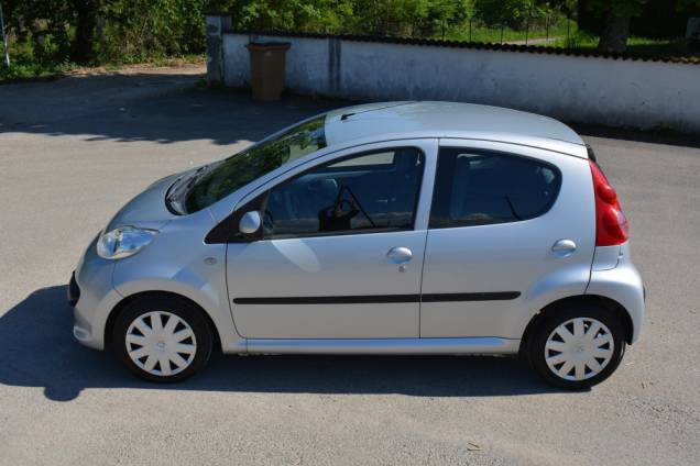 PEUGEOT 107 5 PORTES 1.0 68 CV / BOITE AUTOMATIQUE / CLIMATISATION 8