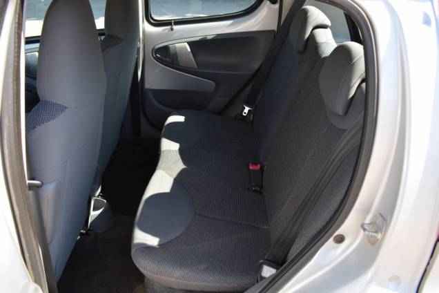 PEUGEOT 107 5 PORTES 1.0 68 CV / BOITE AUTOMATIQUE / CLIMATISATION 13