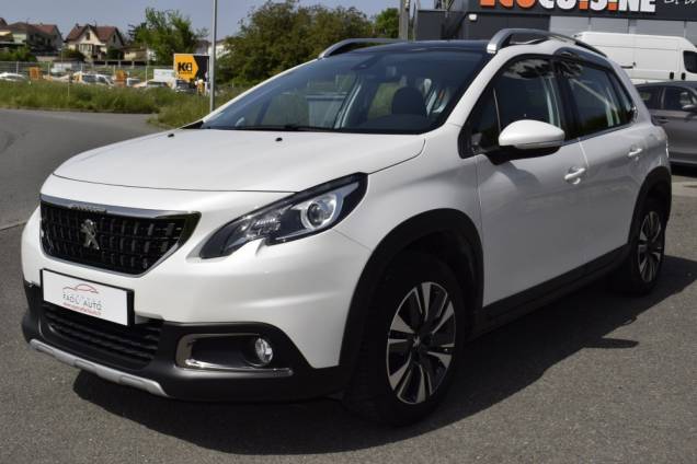 PEUGEOT 2008 ALLURE 110 CV BVM  1