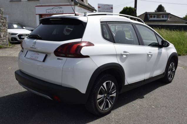 PEUGEOT 2008 ALLURE 110 CV BVM  5