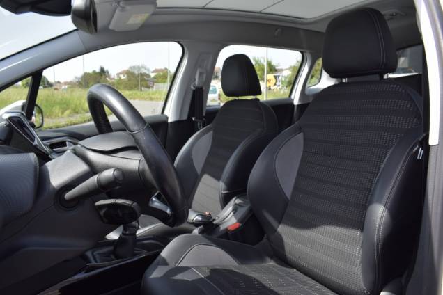 PEUGEOT 2008 ALLURE 110 CV BVM  10