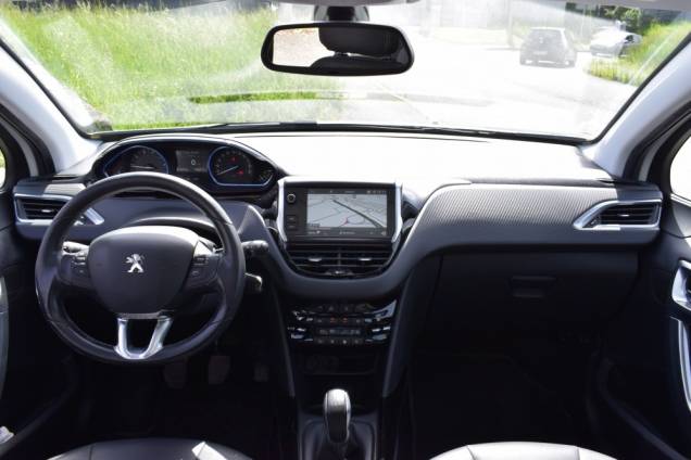 PEUGEOT 2008 ALLURE 110 CV BVM  12