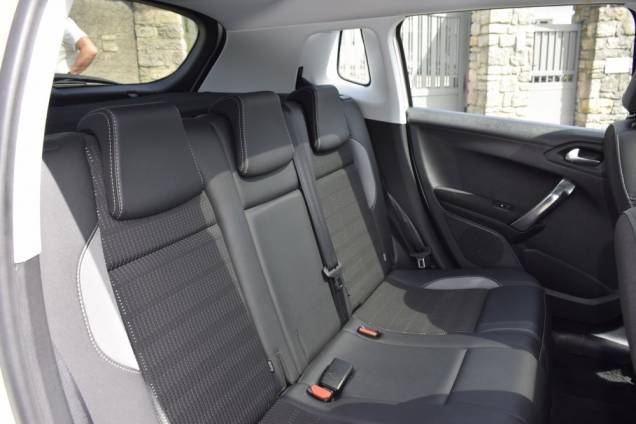 PEUGEOT 2008 ALLURE 110 CV BVM  15