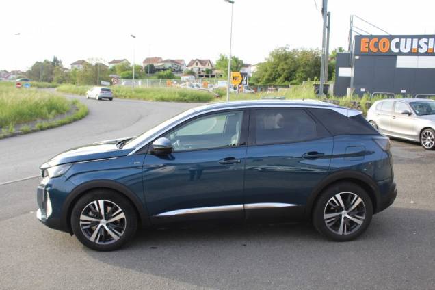 PEUGEOT 3008 ALLURE PACK 225 HYBRID EAT8 / ORIGINE FRANCE 5