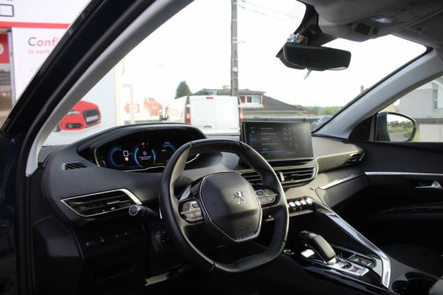PEUGEOT 3008 ALLURE PACK 225 HYBRID EAT8 / ORIGINE FRANCE 9