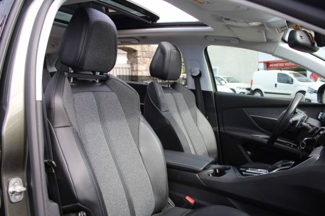 PEUGEOT 5008 ALLURE 2.0 BLUEHDI 180 CV EAT8 / TOIT OUVRANT PANORAMIQUE 12