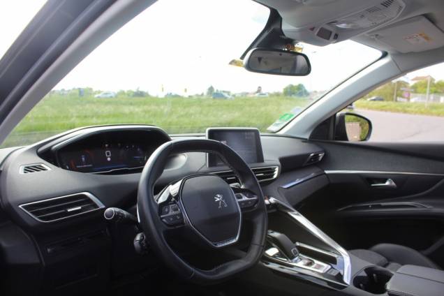 PEUGEOT 5008 ALLURE 2.0 BLUEHDI 180 CV EAT8 / TOIT OUVRANT PANORAMIQUE 8