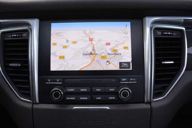 PORSCHE MACAN 3.6 TURBO 400 CV PDK 7 / TOIT OUVRANT PANORAMIQUE / BOSE 28