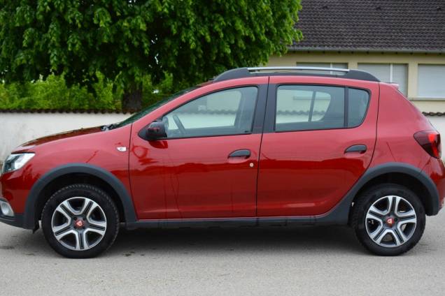 DACIA SANDERO STEPWAY EDITION SPECIALE TECHROAD TCE 90 CV / 1ere MAIN /  29800 KMS / SUIVI COMPLET 5