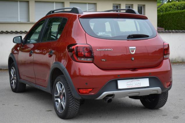 DACIA SANDERO STEPWAY EDITION SPECIALE TECHROAD TCE 90 CV / 1ere MAIN /  29800 KMS / SUIVI COMPLET 4