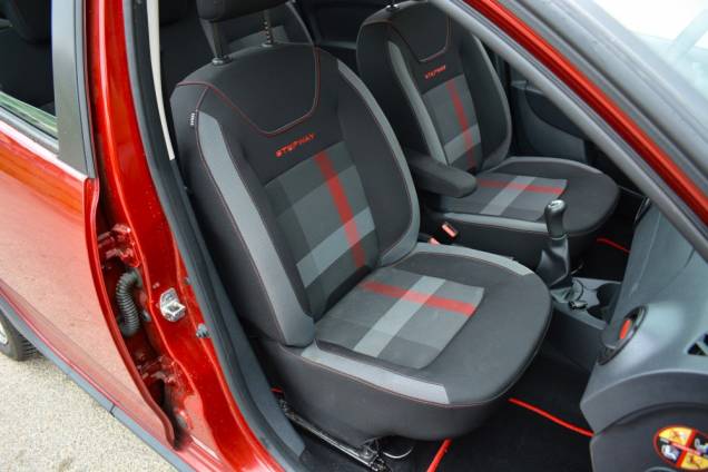 DACIA SANDERO STEPWAY EDITION SPECIALE TECHROAD TCE 90 CV / 1ere MAIN /  29800 KMS / SUIVI COMPLET 21
