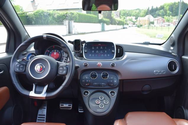 ABARTH 595 TURISMO 70TH ANNIVERSAIRE 1.4 TURBO T-JET 165 CV BVA 10